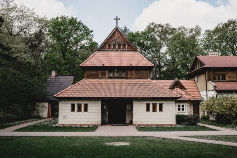 laski-kaplica-768x512